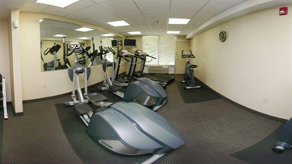 Clarion Hotel & Suites Hamden-New Haven מראה חיצוני תמונה