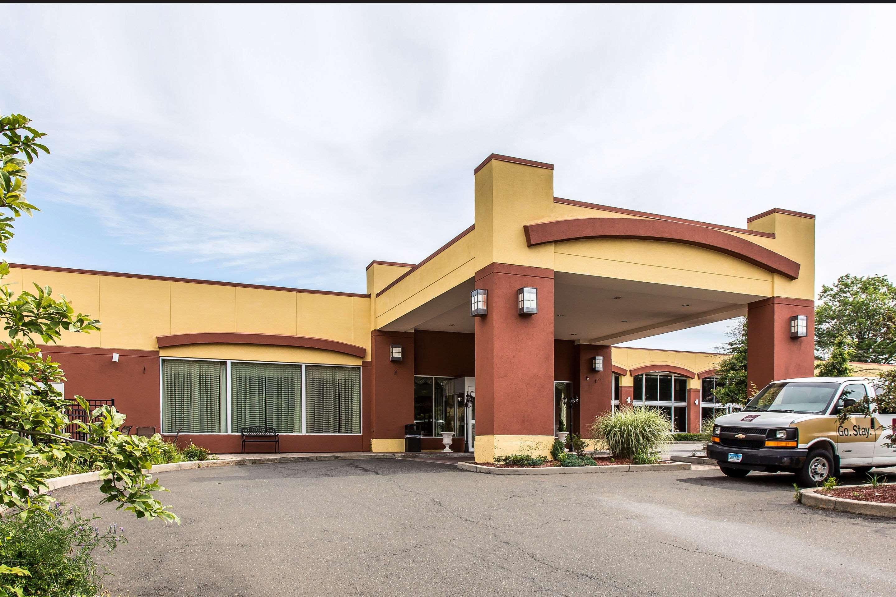 Clarion Hotel & Suites Hamden-New Haven מראה חיצוני תמונה