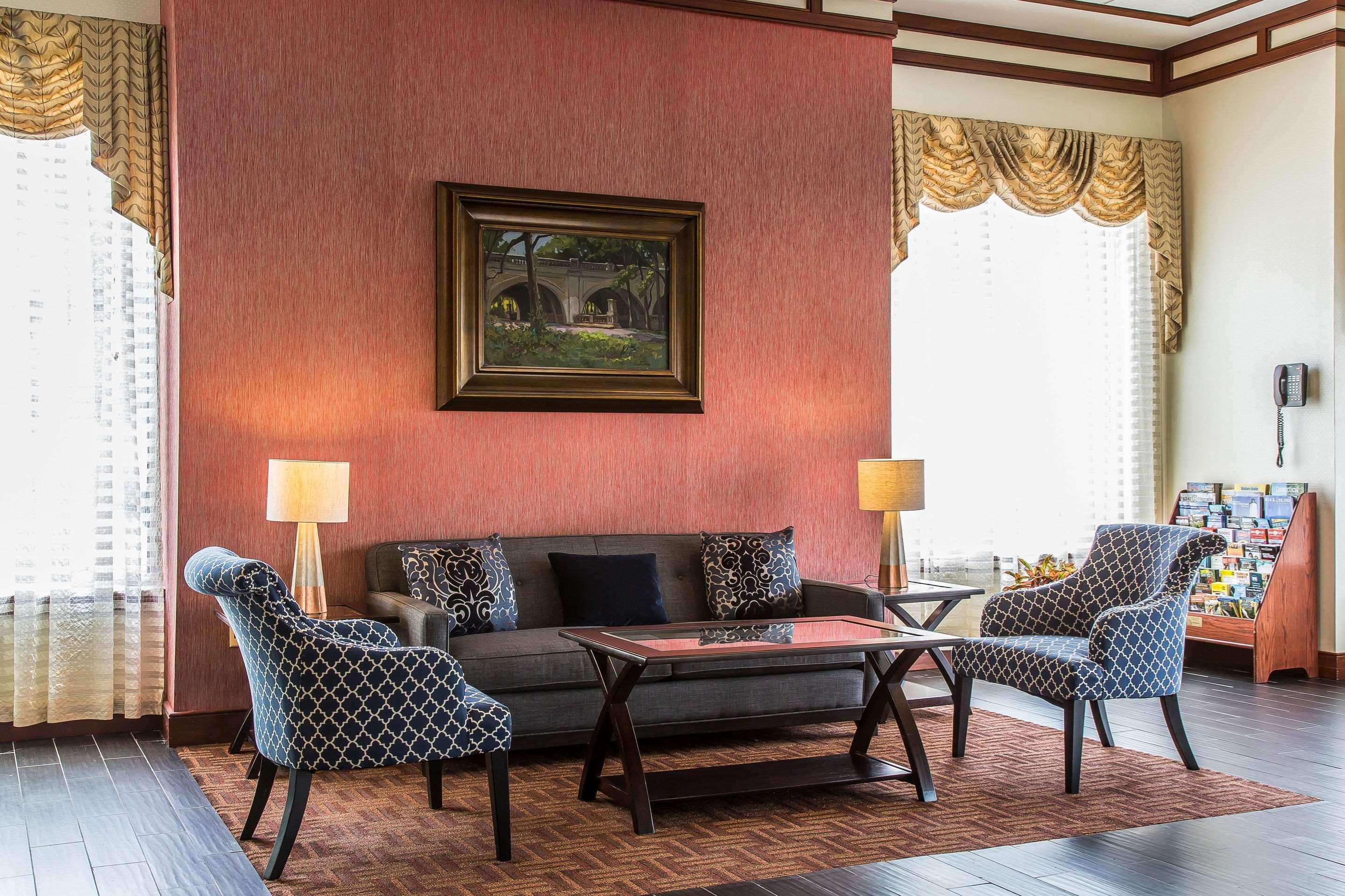 Clarion Hotel & Suites Hamden-New Haven מראה חיצוני תמונה