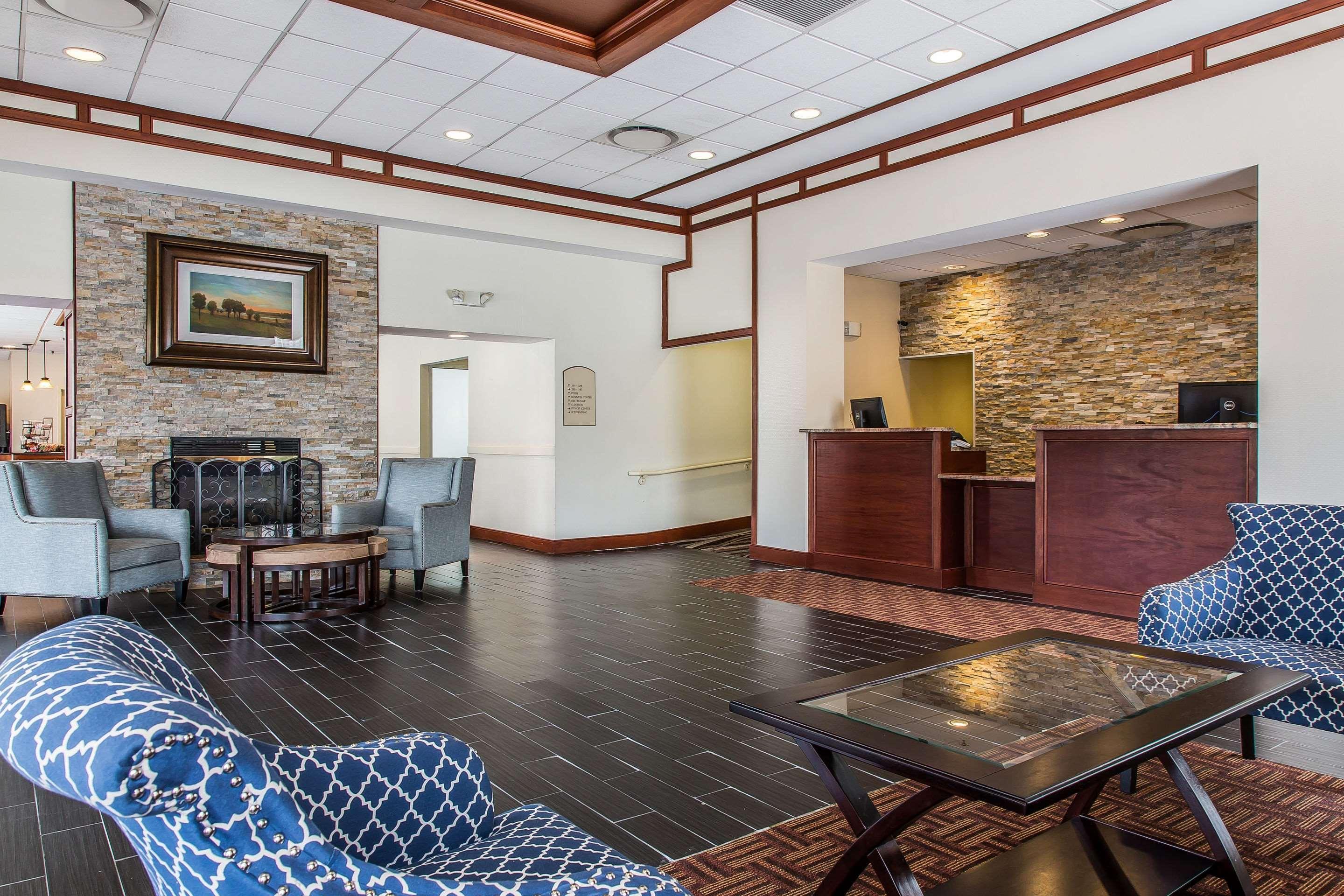 Clarion Hotel & Suites Hamden-New Haven מראה חיצוני תמונה